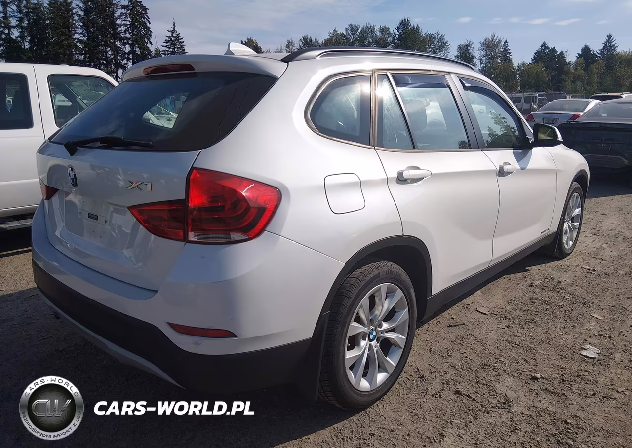 2014 BMW X1 xDrive28I VIN:WBAVL1C51EVR92716 - 4