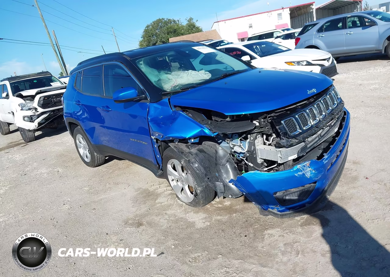 2018 Jeep Compass Latitude 4X4 VIN:3C4NJDBB5JT202569 - 1