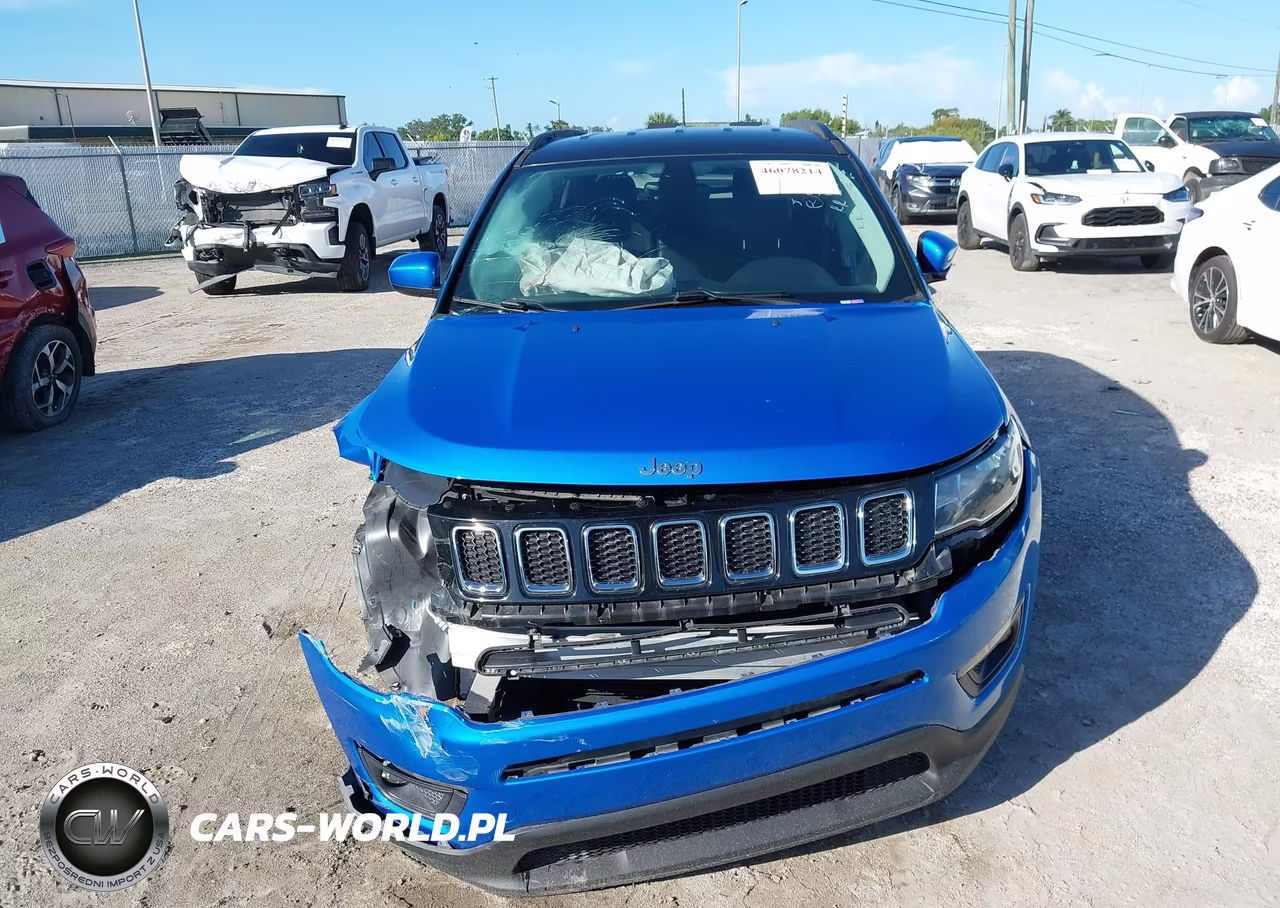 2018 Jeep Compass Latitude 4X4 VIN:3C4NJDBB5JT202569 - 12