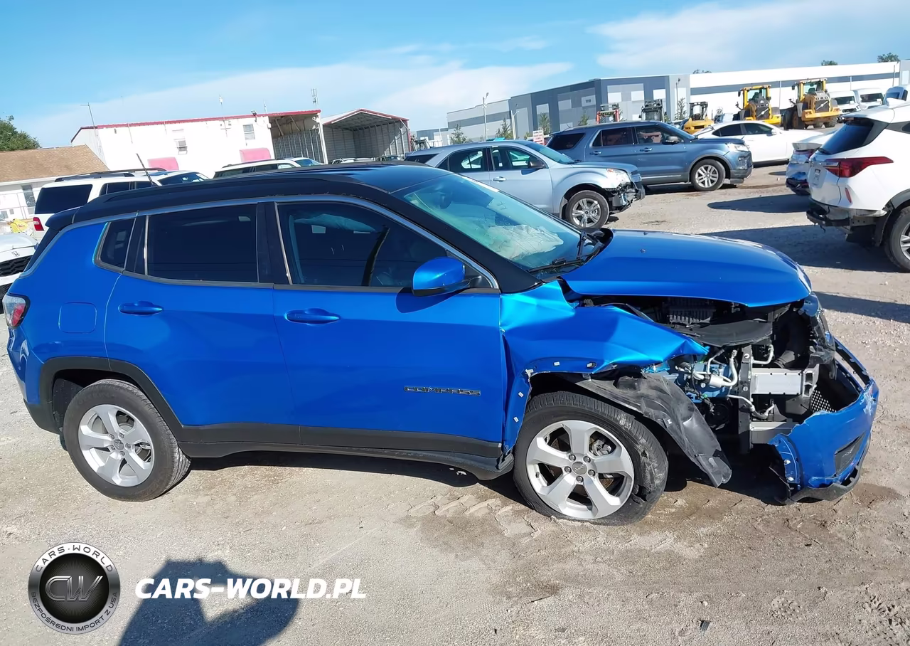 2018 Jeep Compass Latitude 4X4 VIN:3C4NJDBB5JT202569 - 13