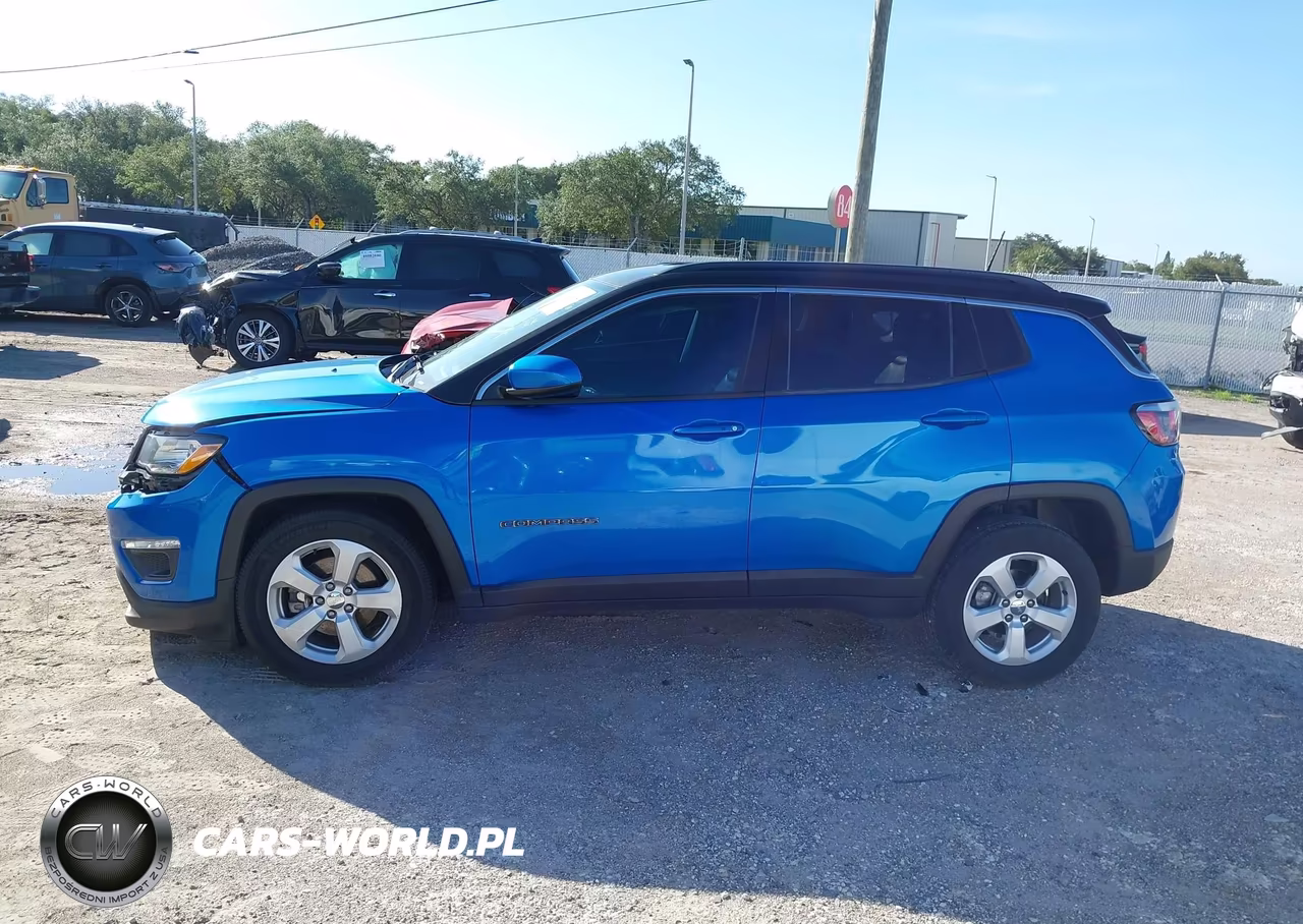 2018 Jeep Compass Latitude 4X4 VIN:3C4NJDBB5JT202569 - 14