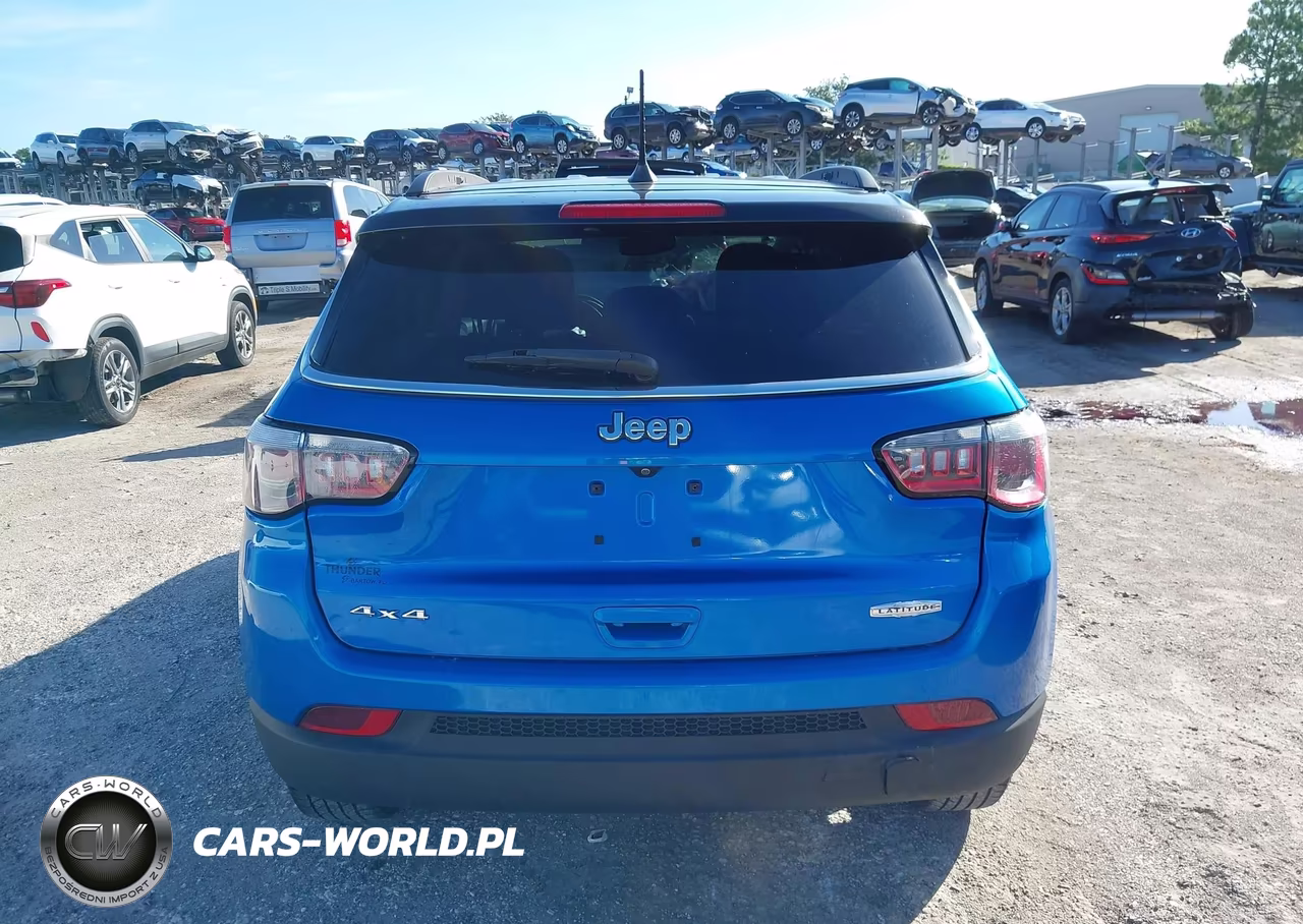 2018 Jeep Compass Latitude 4X4 VIN:3C4NJDBB5JT202569 - 16