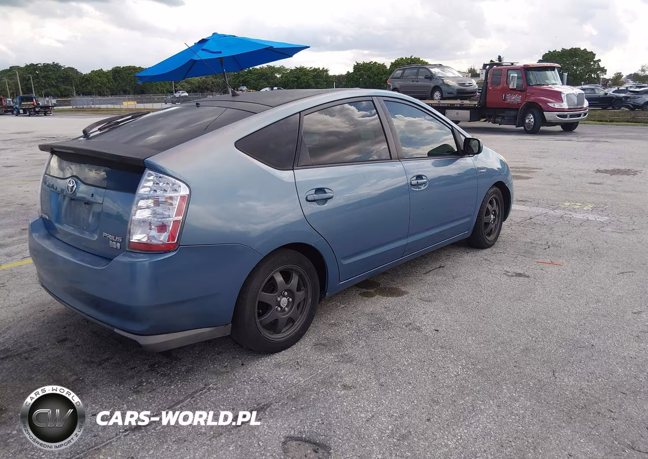 2009 Toyota Prius Touring VIN:JTDKB20U197881183 - 4