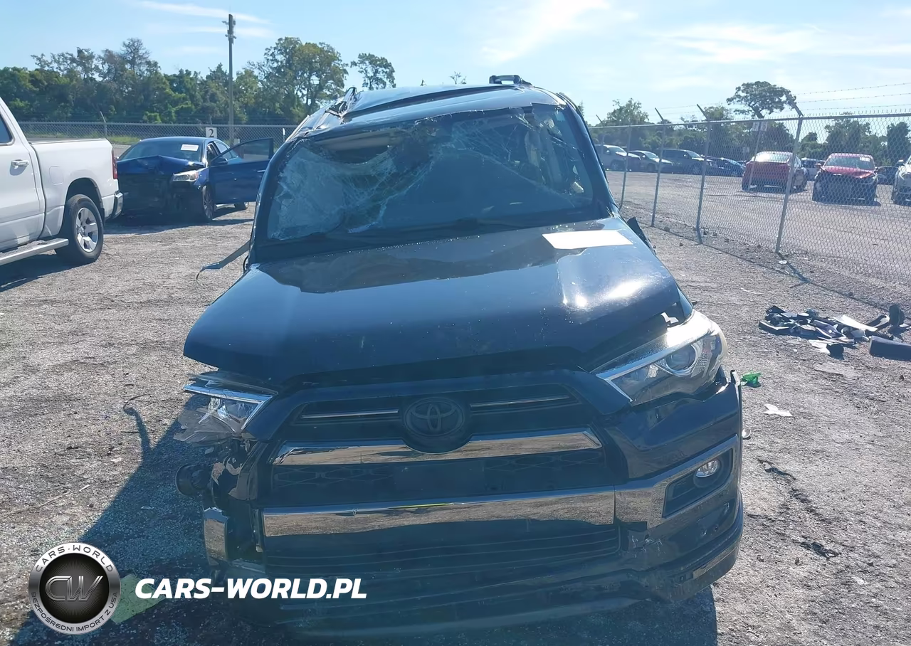 2021 Toyota 4Runner Nightshade Special Edition VIN:JTECU5JR0M5246420 - 11