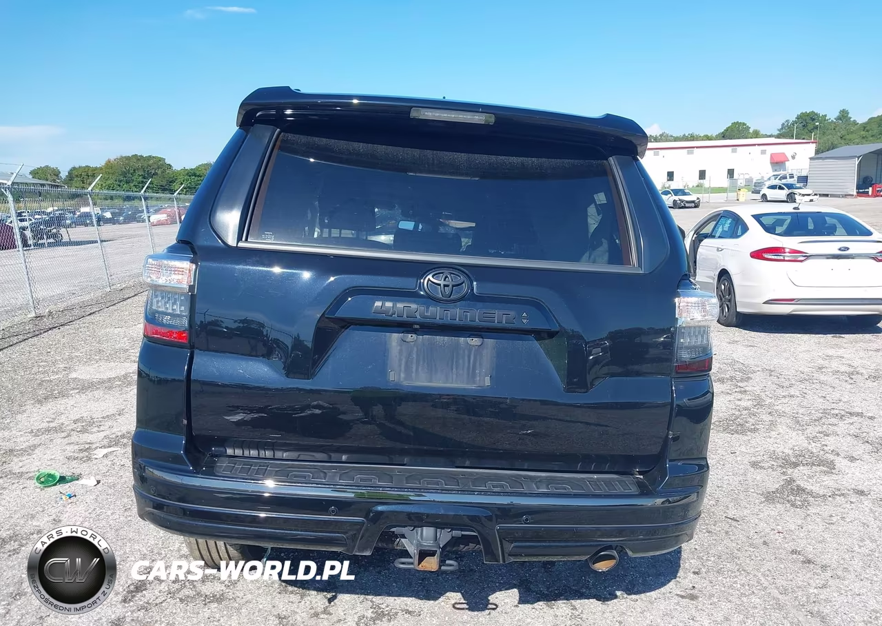 2021 Toyota 4Runner Nightshade Special Edition VIN:JTECU5JR0M5246420 - 15