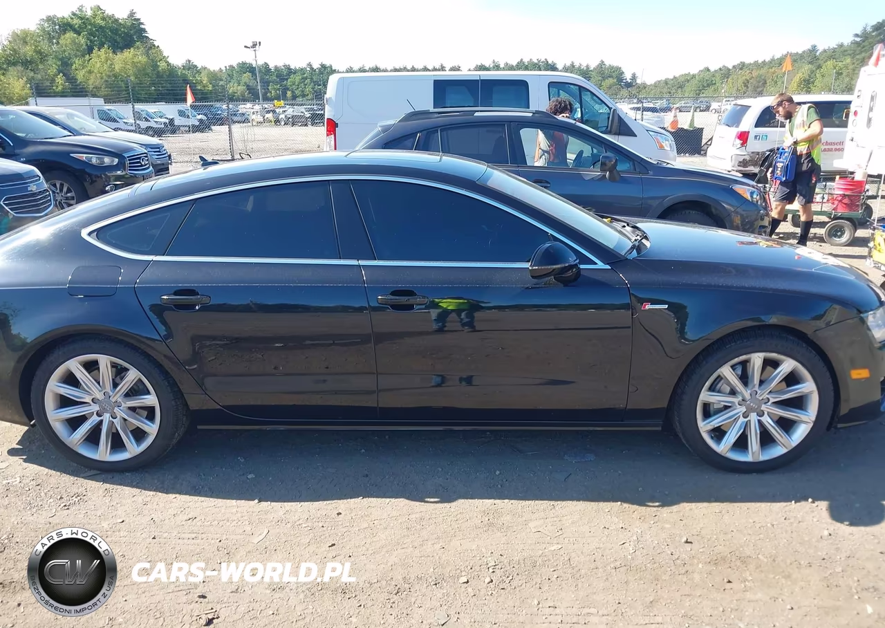 2012 Audi A7 Premium VIN:WAUYGAFC0CN101565 - 13