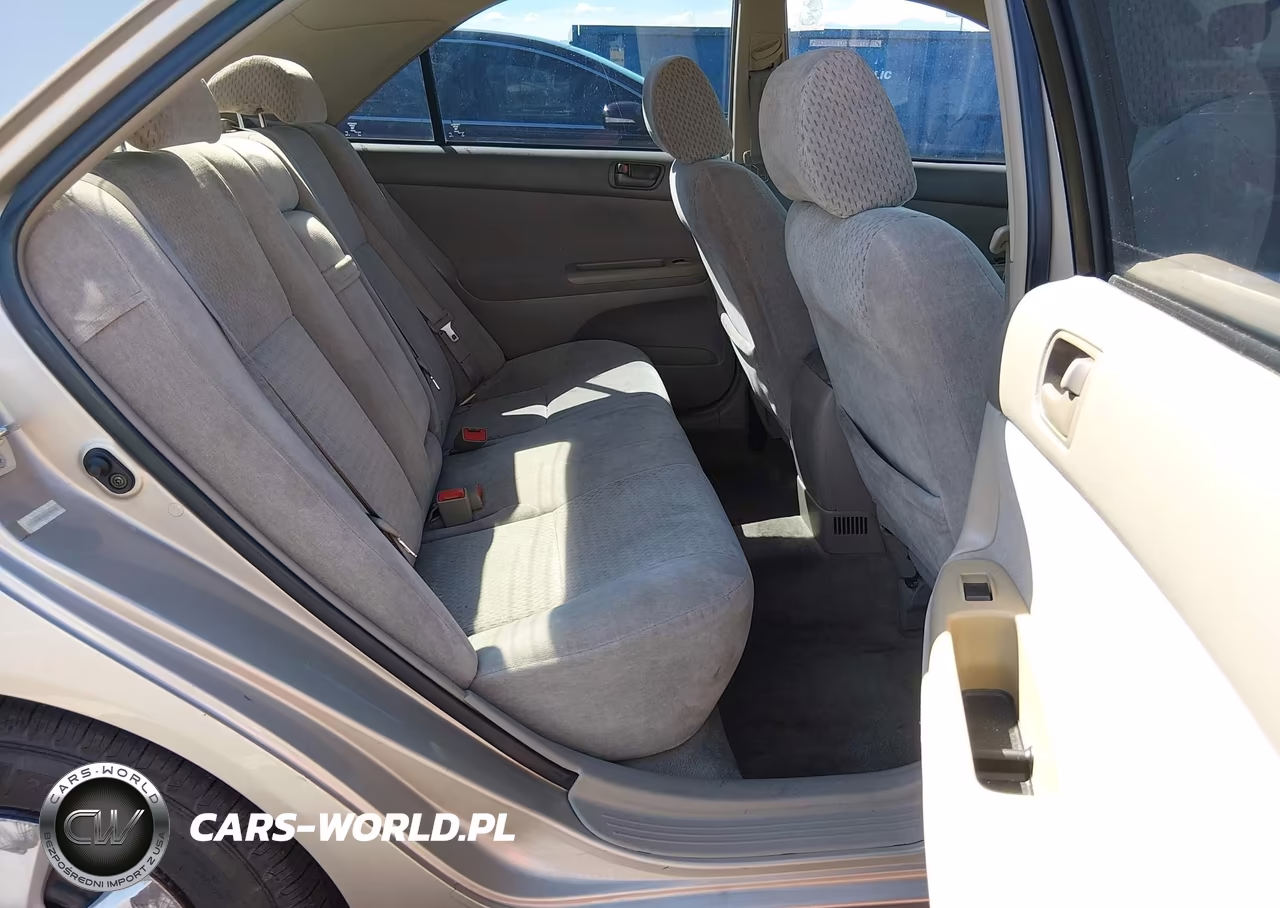 2003 Toyota Camry Le VIN:4T1BE32KX3U192658 - 8