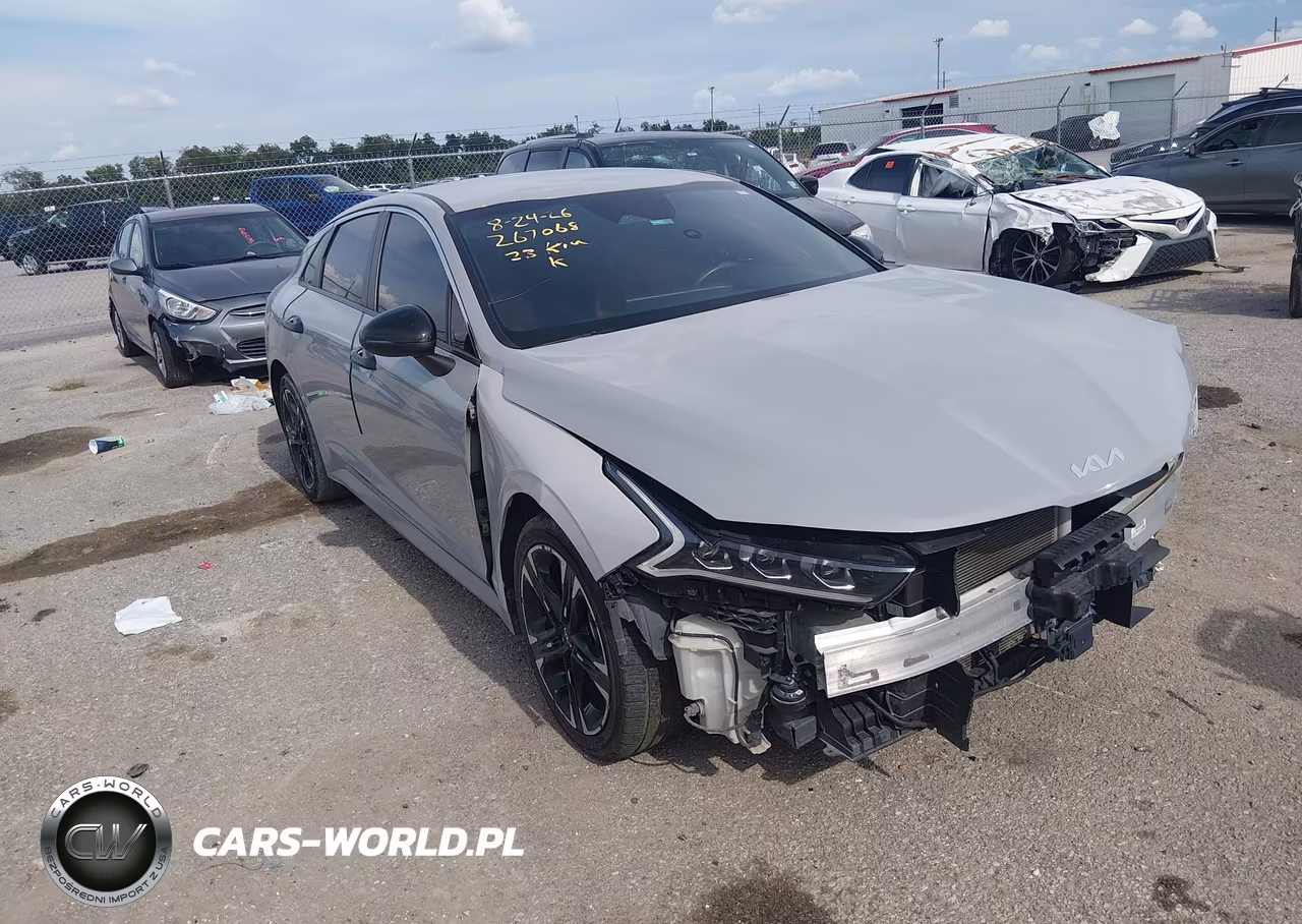 2024 Kia K5 Gt-Line – zdjęcie 1 z 16