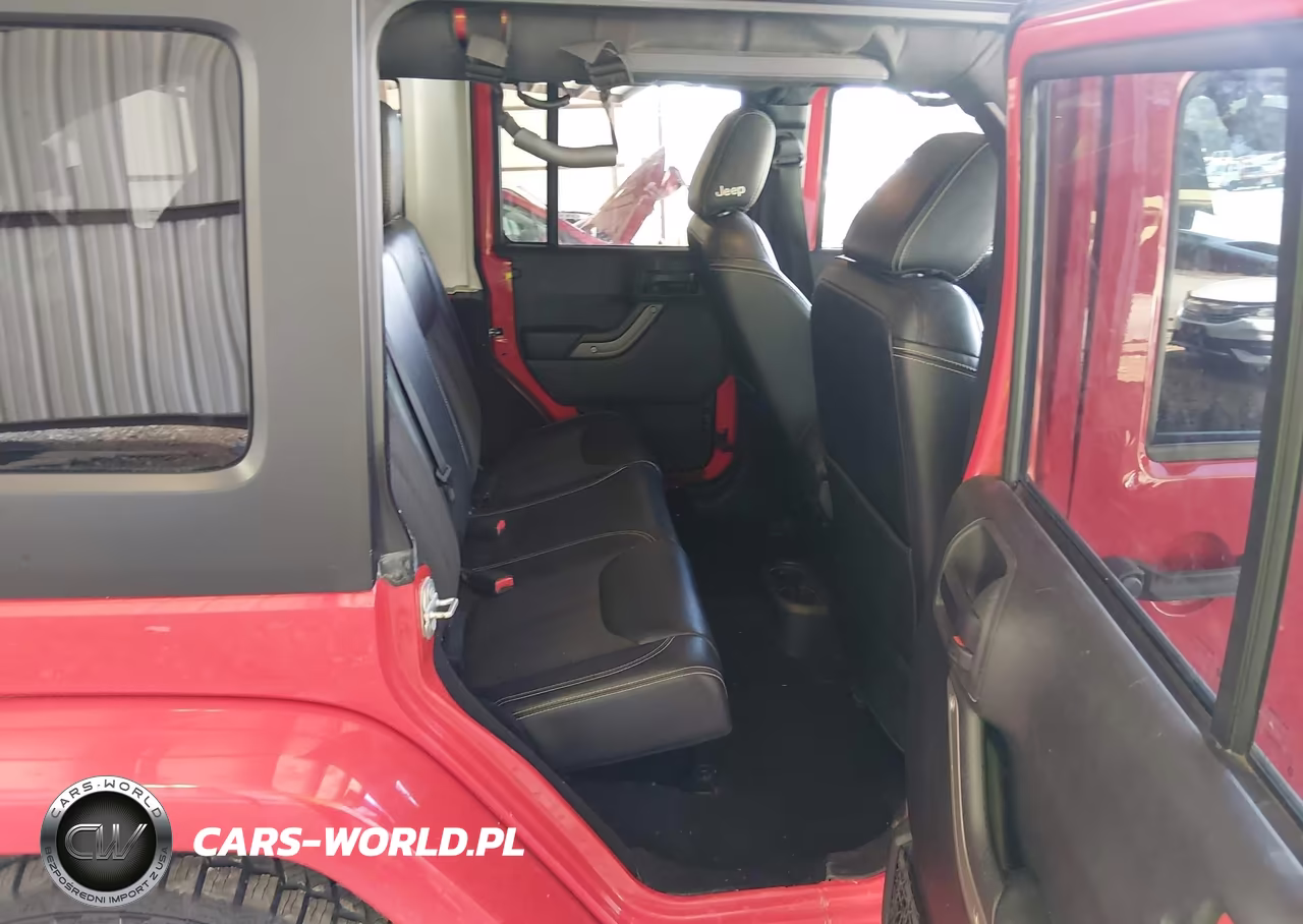 2017 Jeep Wrangler Unlimited Freedom 4X4 VIN:1C4BJWDGXHL570890 - 8
