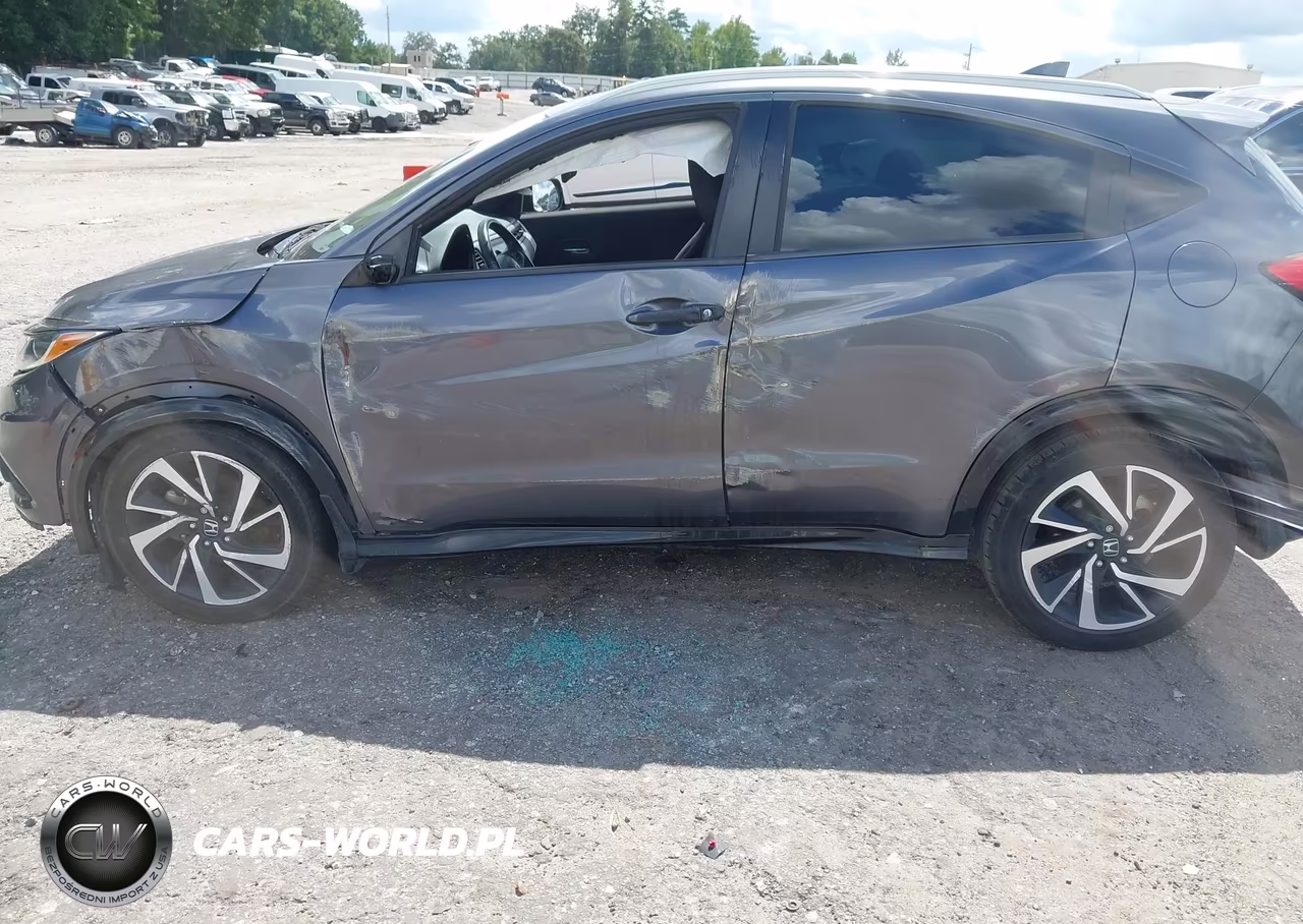 2019 Honda Hr-V Sport VIN:3CZRU5H10KM716140 - 18