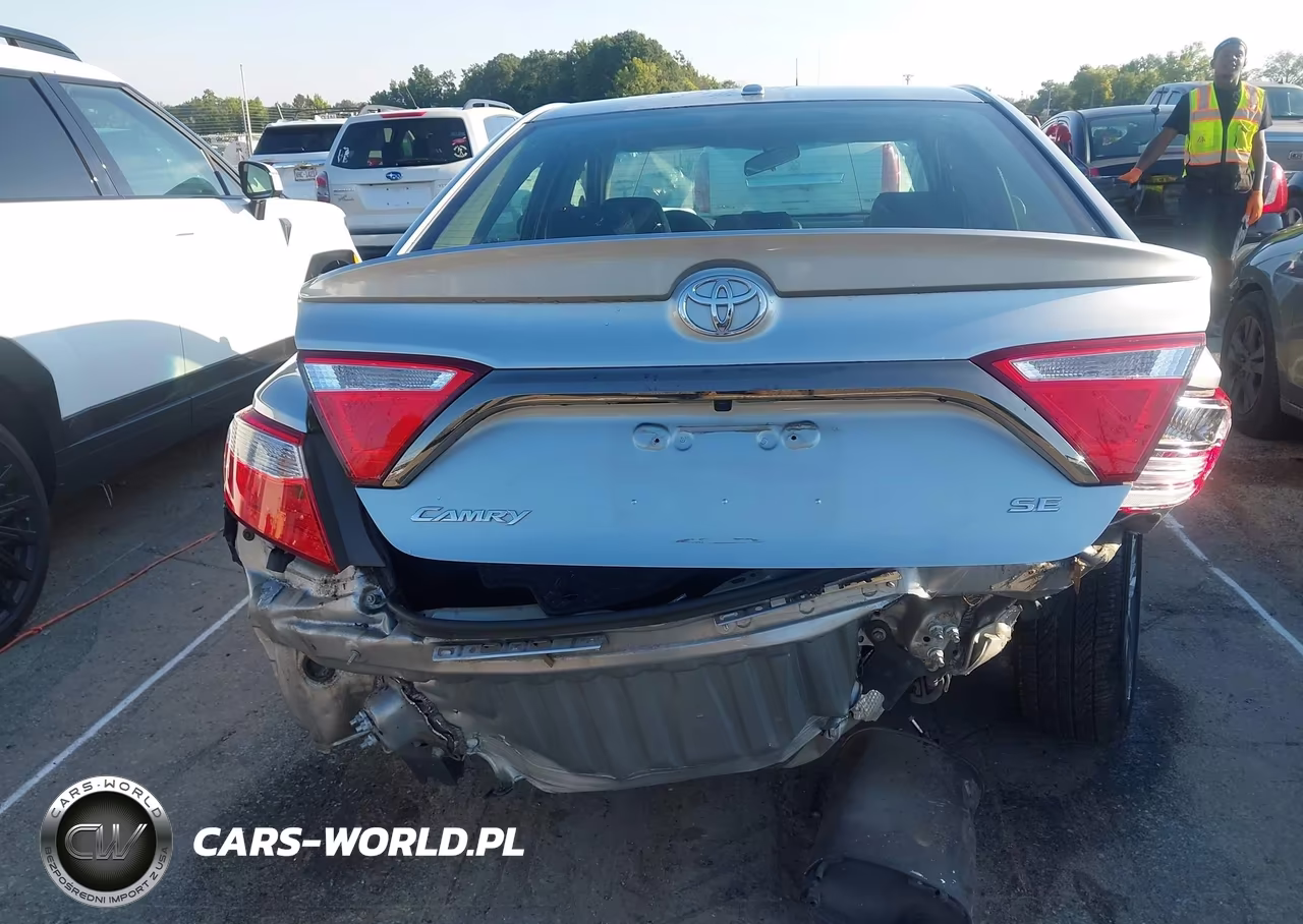 2015 Toyota Camry Se VIN:4T1BF1FK6FU091603 - 16