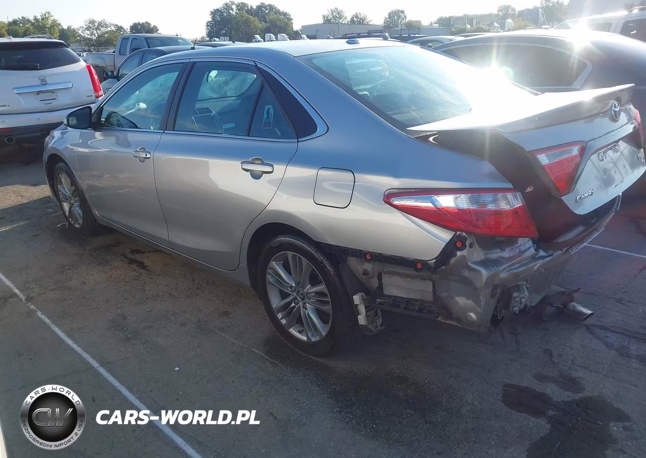 2015 Toyota Camry Se VIN:4T1BF1FK6FU091603 - 3