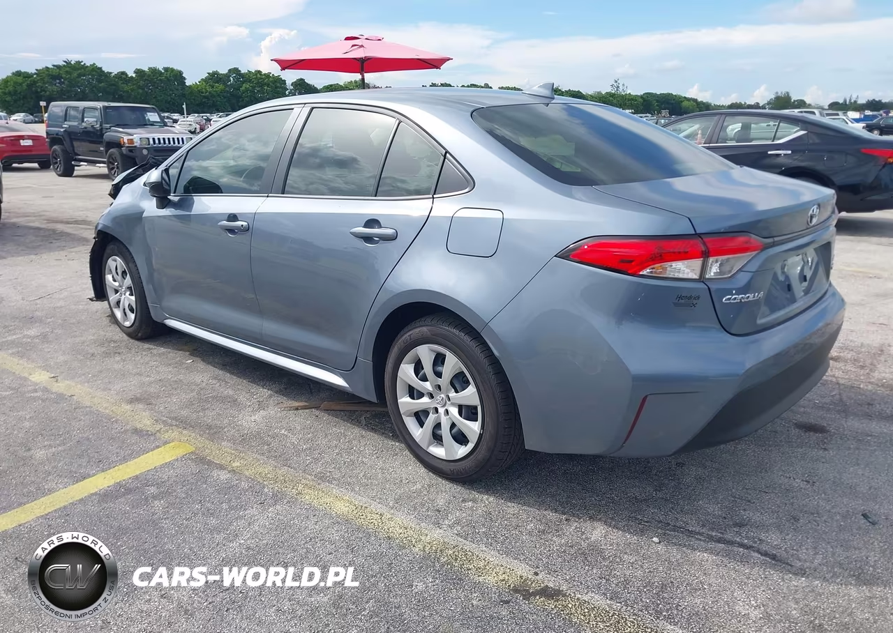 2026 Toyota Corolla Hybrid Hybrid Le VIN:JTDBCMFE3T3143876 - 3