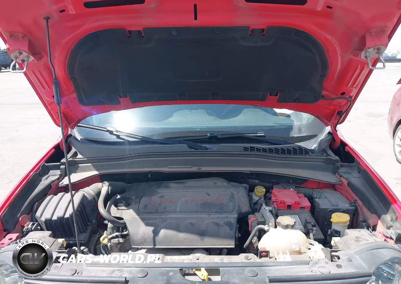 2018 Jeep Renegade Sport 4X4 VIN:ZACCJBAB7JPJ50587 - 10
