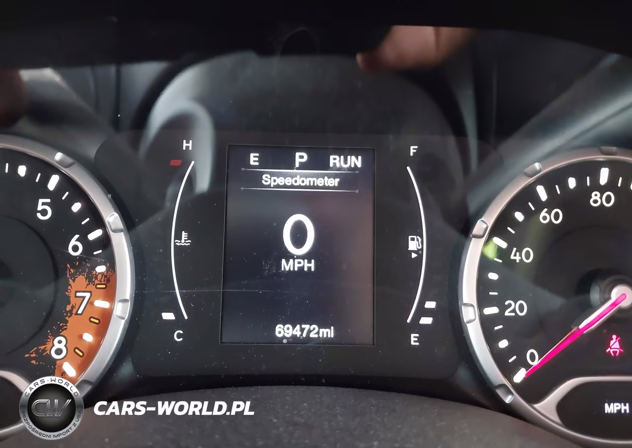 2018 Jeep Renegade Sport 4X4 VIN:ZACCJBAB7JPJ50587 - 16