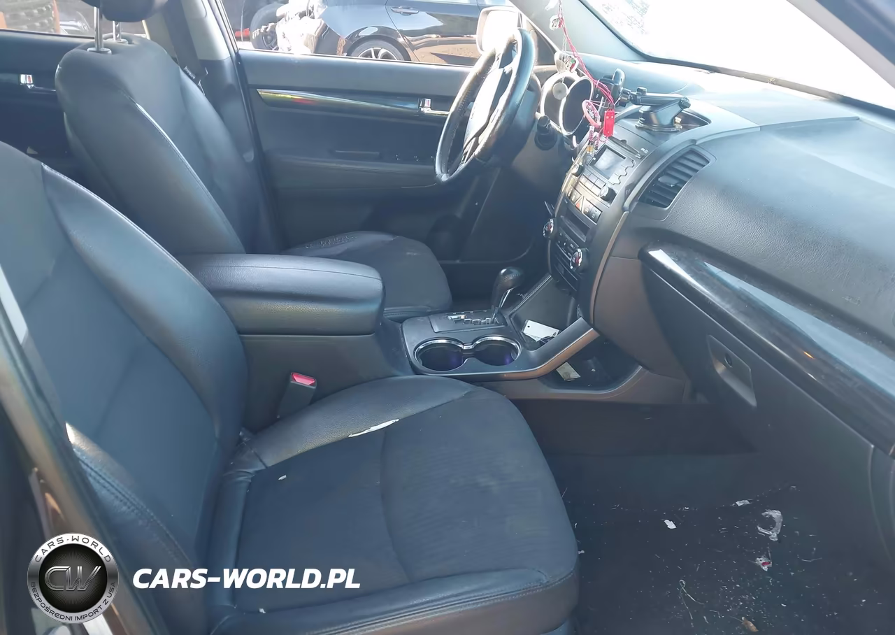 2011 Kia Sorento Ex V6 VIN:5XYKUDA24BG151392 - 5
