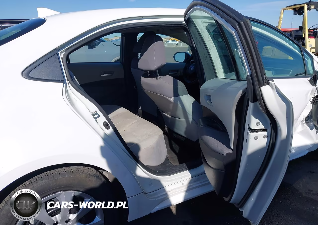 2020 Toyota Corolla Le VIN:5YFEPRAE1LP106676 - 8