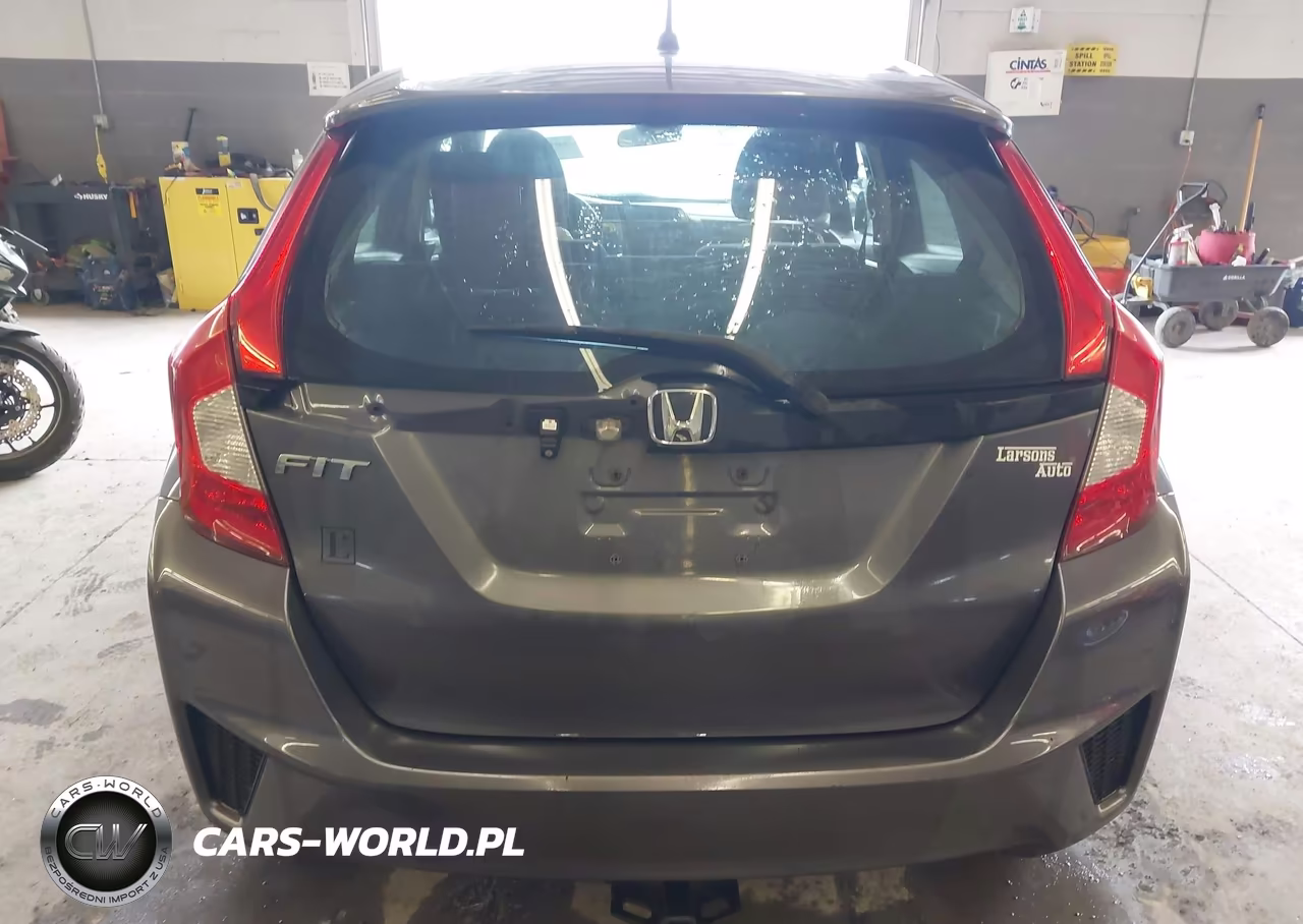 2015 Honda Fit Lx VIN:3HGGK5G5XFM747832 - 16