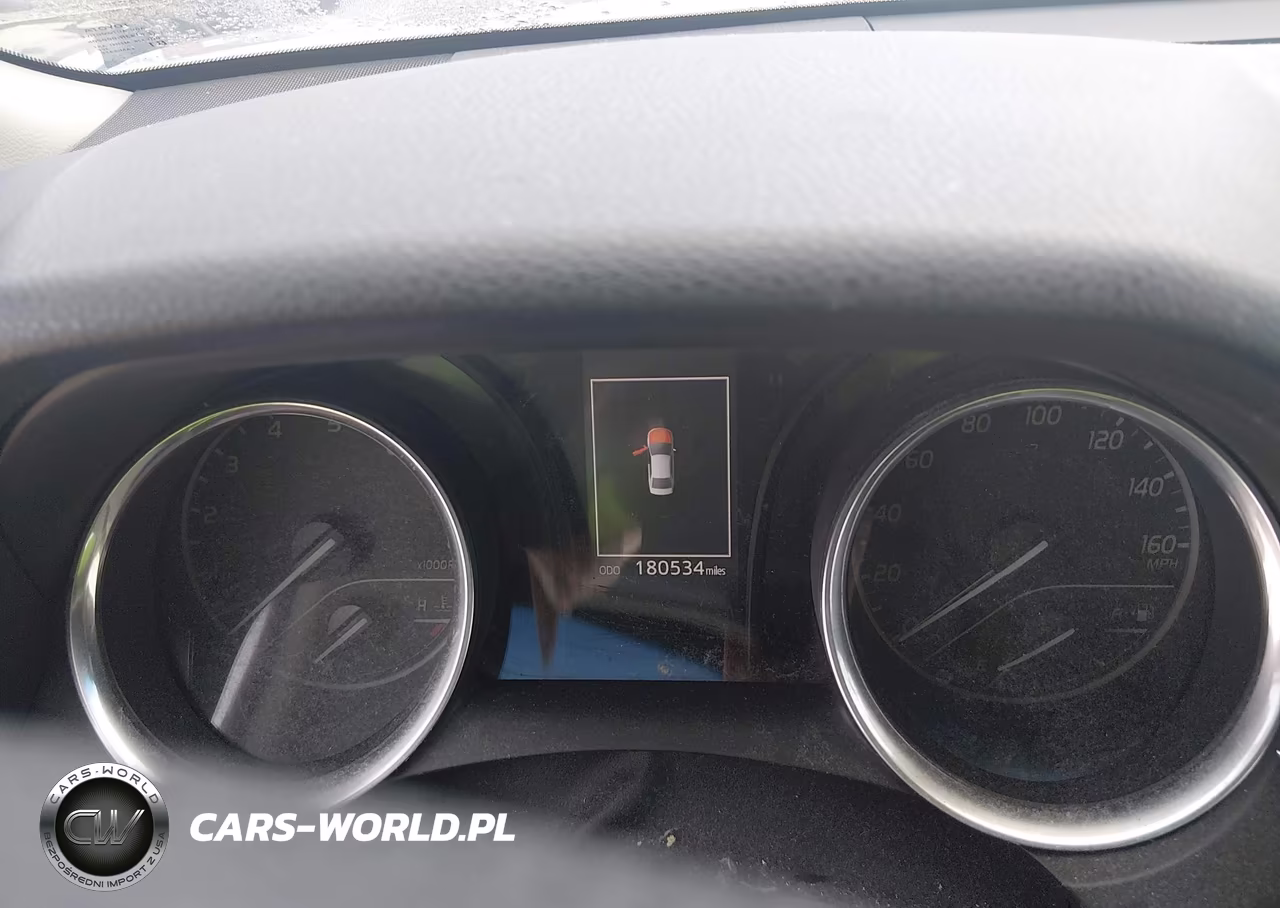 2018 Toyota Camry Le VIN:4T1B11HK5JU570759 - 7
