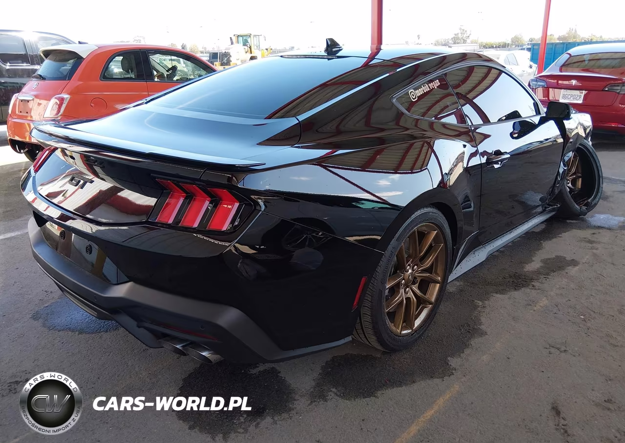 2025 Ford Mustang Gt Premium Fastback VIN:1FA6P8CF0S5411463 - 4