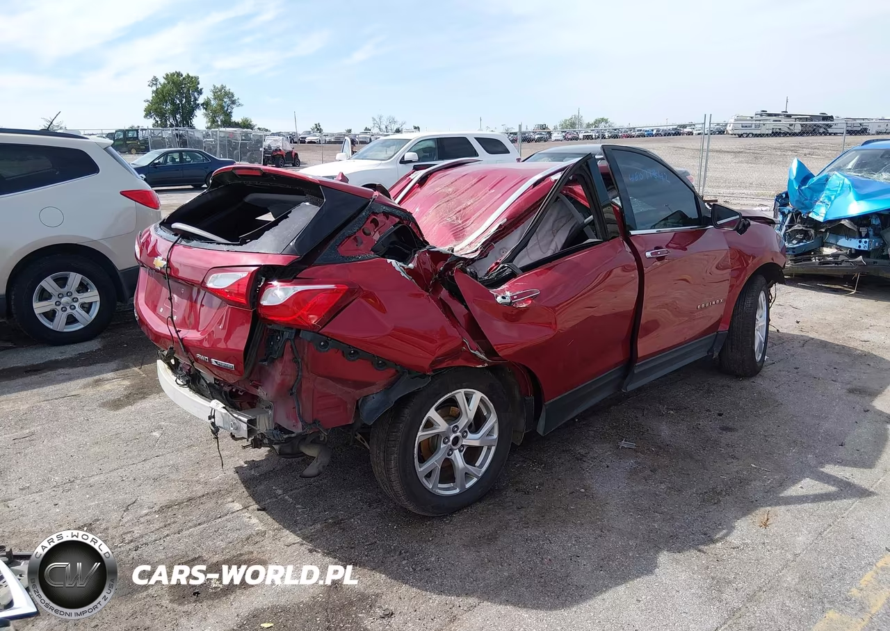 2018 Chevrolet Equinox Premier VIN:3GNAXVEV0JS547577 - 4