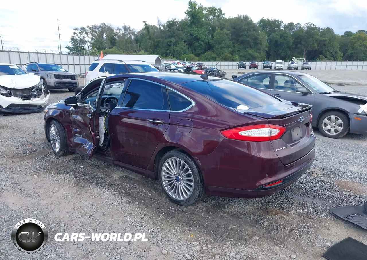 2013 Ford Fusion Hybrid Titanium VIN:3FA6P0RU6DR289232 - 3