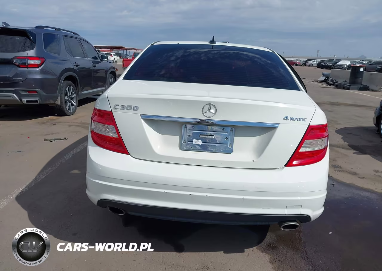 2011 Mercedes-Benz C 300 Sport 4Matic VIN:WDDGF8BBXBR182126 - 16