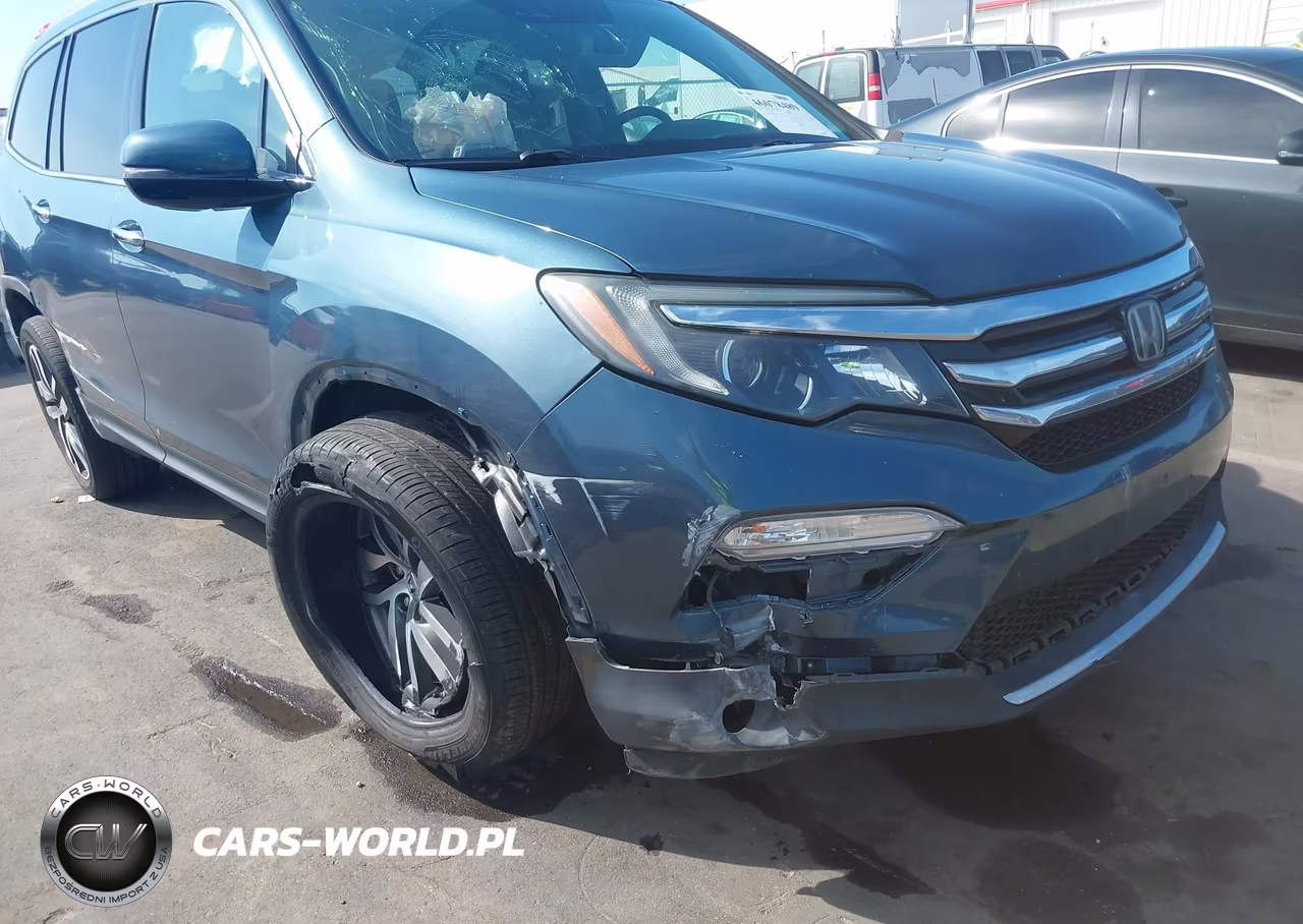 2017 Honda Pilot Elite VIN:5FNYF6H07HB066910 - 6