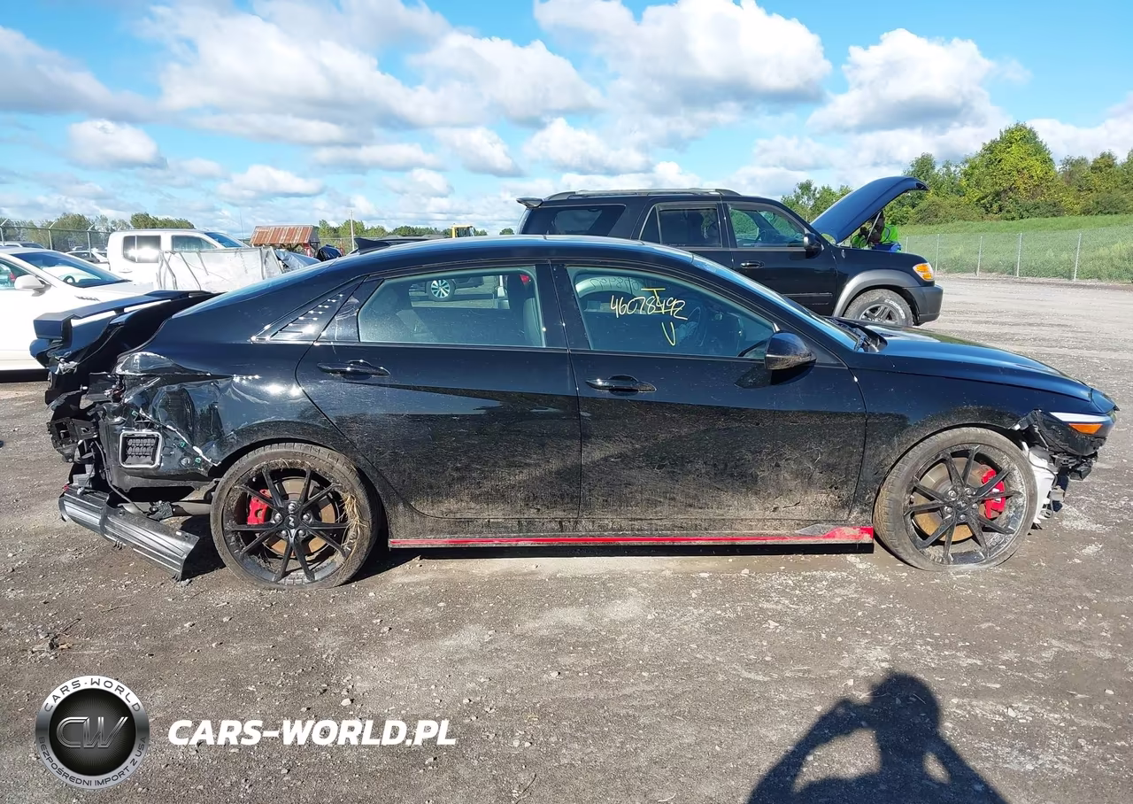 2025 Hyundai Elantra N VIN:KMHLW4DK9SU027395 - 13