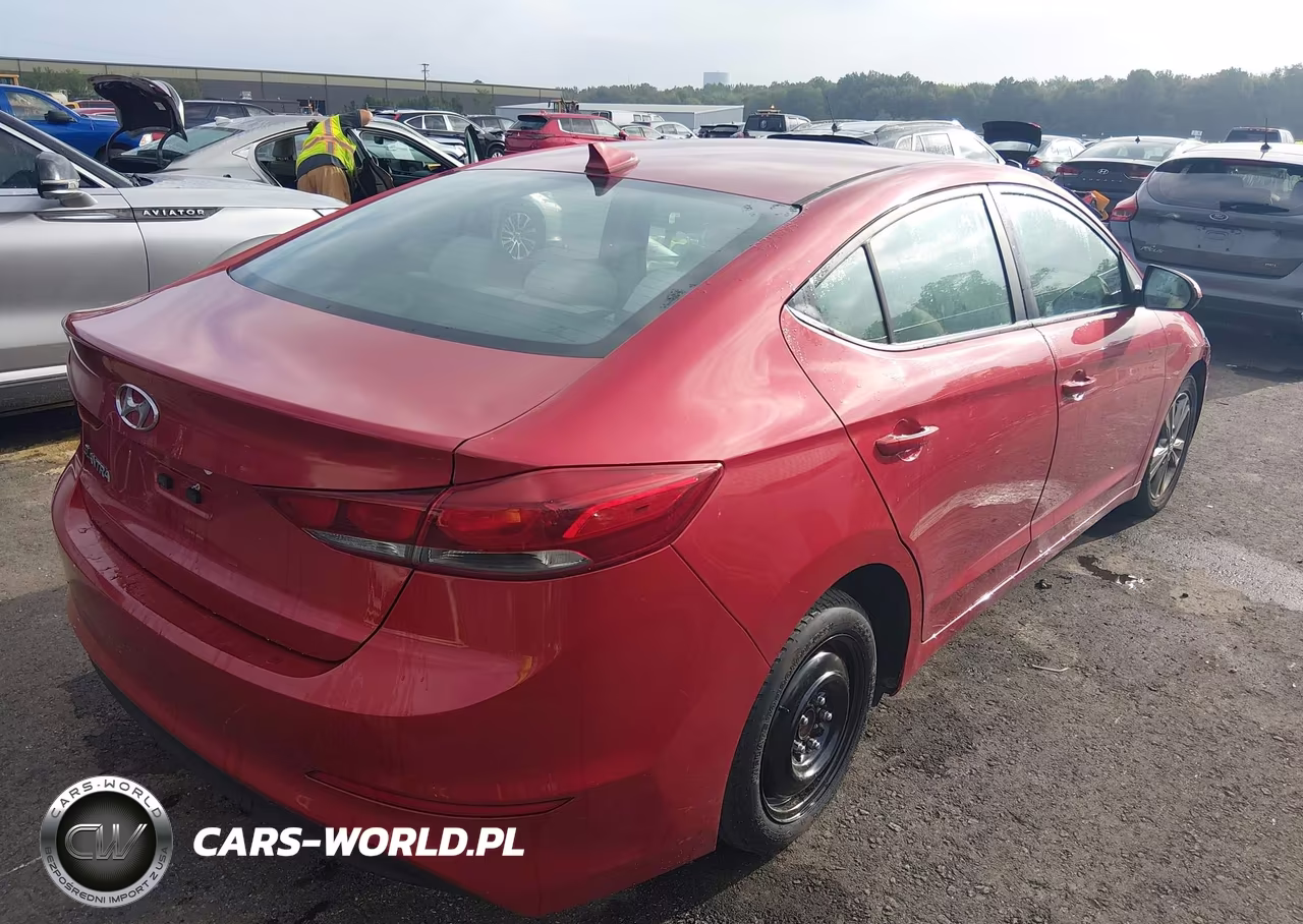 2018 Hyundai Elantra Sel VIN:5NPD84LF4JH250511 - 4