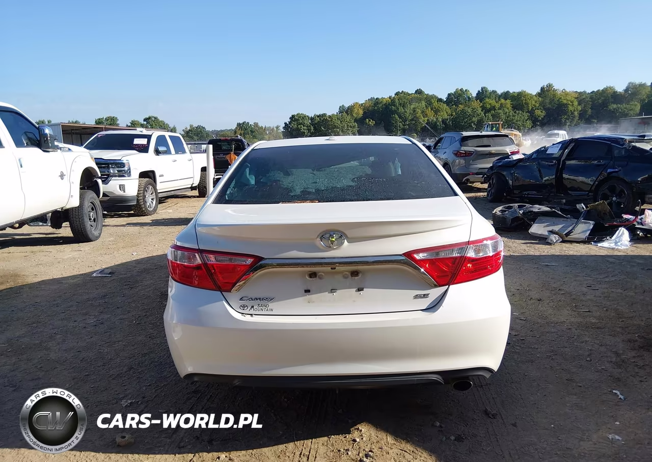 2016 Toyota Camry Se VIN:4T1BF1FK7GU125176 - 16