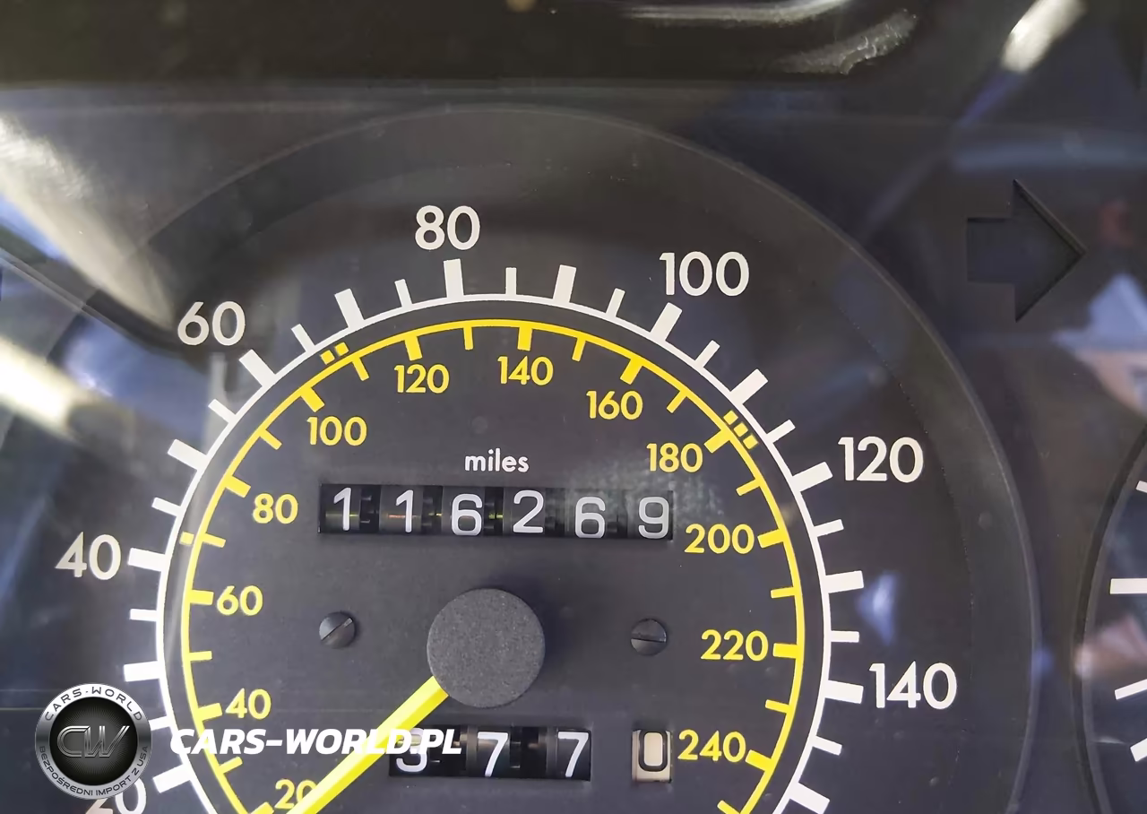 1984 Mercedes-Benz 380 Se VIN:WDBCA32A8EA019994 - 15