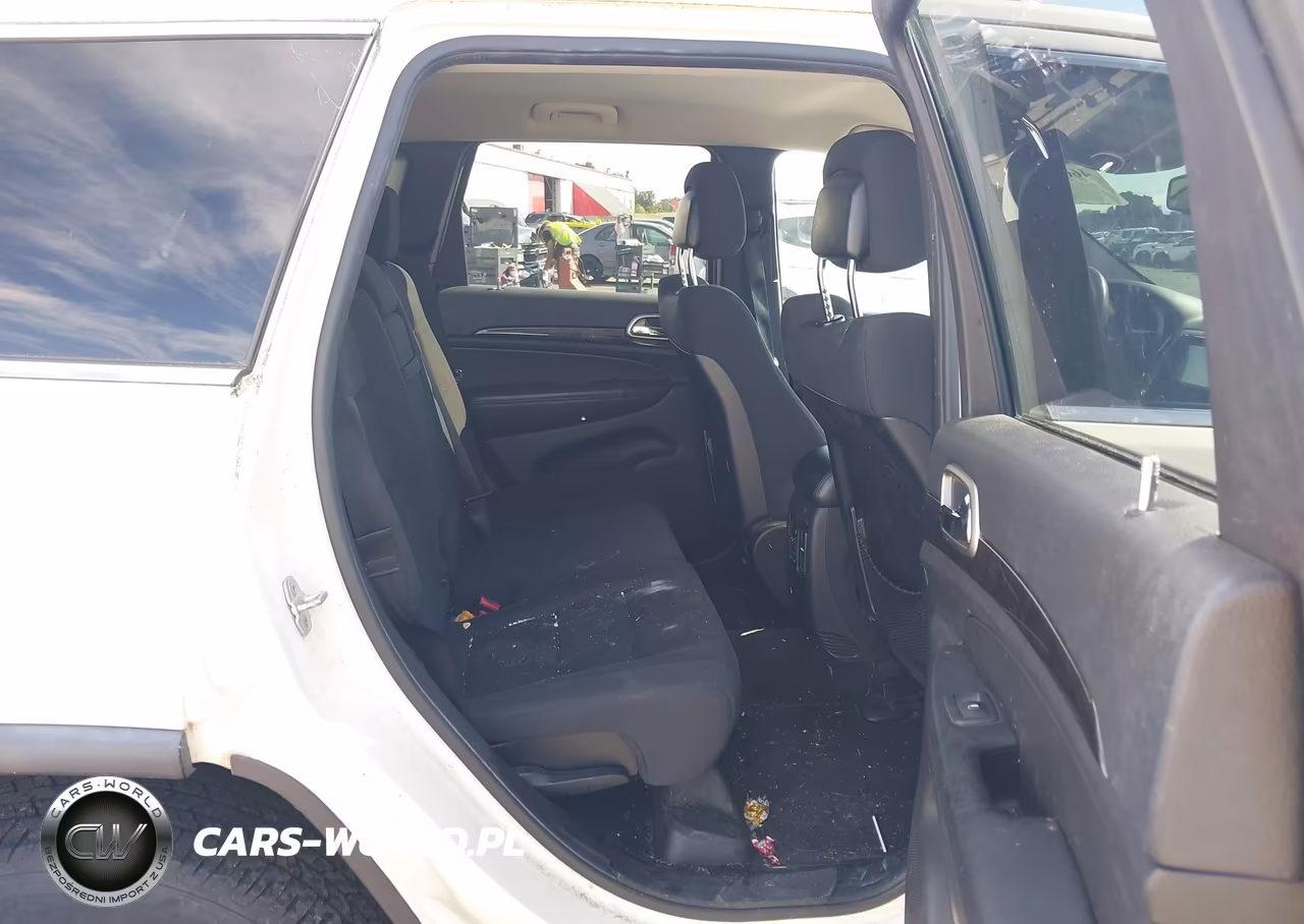 2012 Jeep Grand Cherokee Laredo VIN:1C4RJFAG2CC297813 - 8