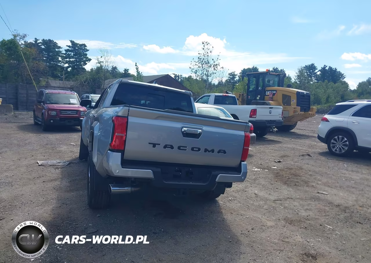2025 Toyota Tacoma Limited VIN:3TMLB5JN0SM089177 - 3