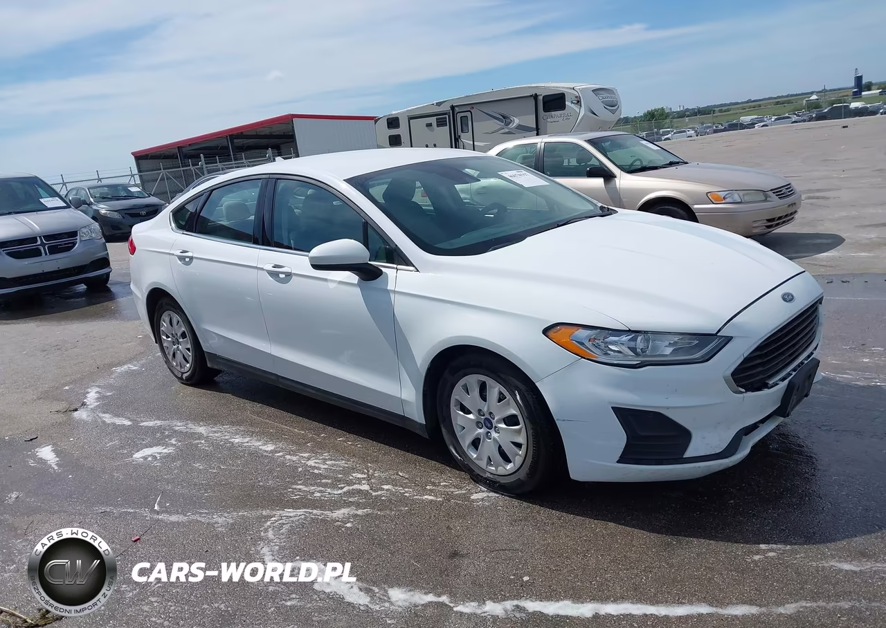 2020 Ford Fusion S VIN:3FA6P0G71LR126712 - 1