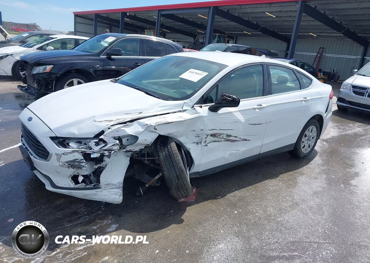 2020 Ford Fusion S VIN:3FA6P0G71LR126712 - 2