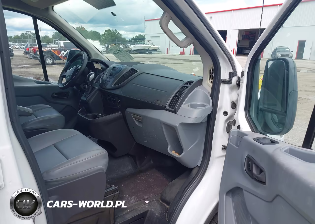 2015 Ford Transit-150 VIN:1FTNE9ZM1FKB28584 - 5