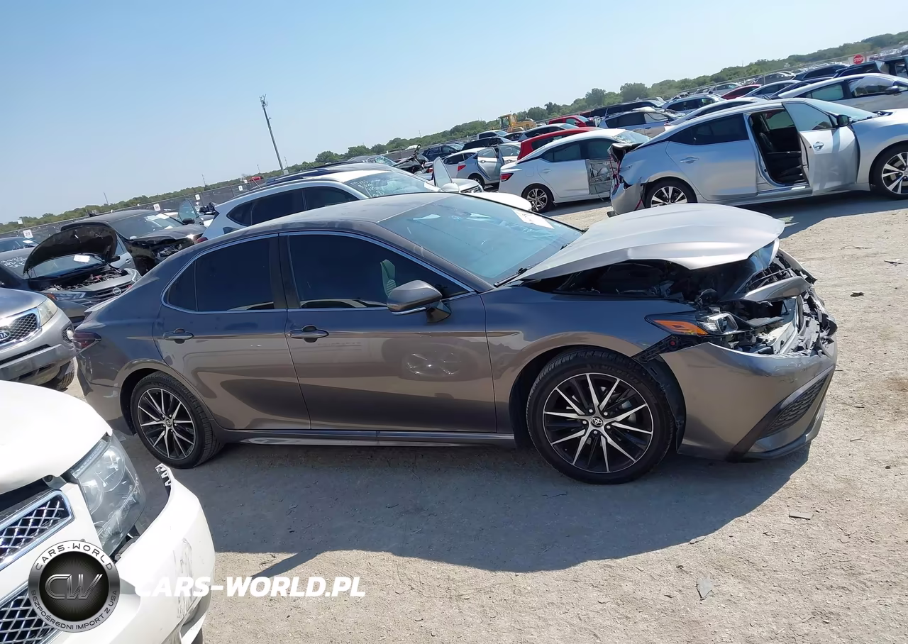 2022 Toyota Camry Se VIN:4T1G11AK2NU672199 - 12