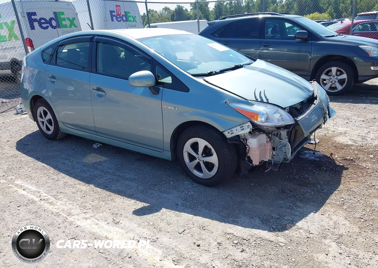 TOYOTA PRIUS