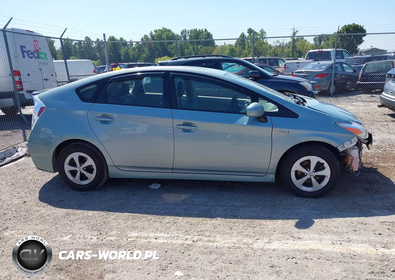 TOYOTA PRIUS VIN:JTDKN3DU8F1885267 - 14