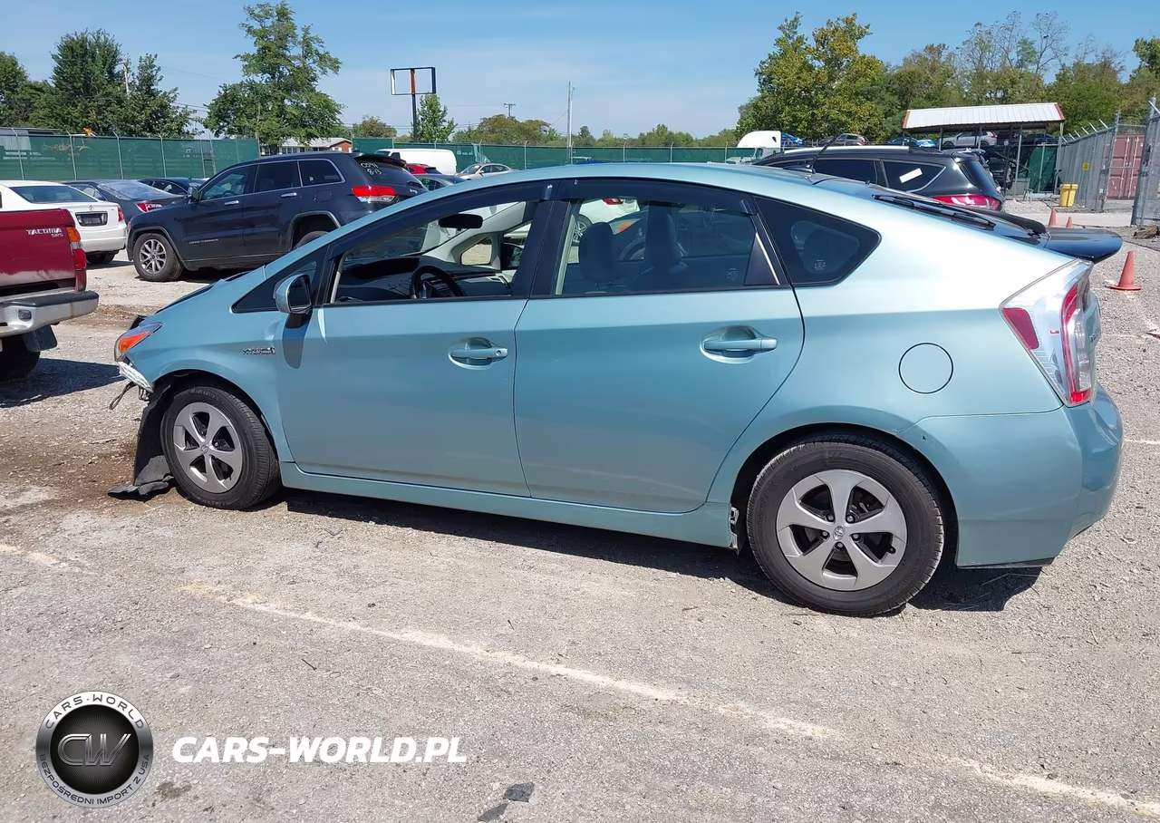 TOYOTA PRIUS VIN:JTDKN3DU8F1885267 - 15