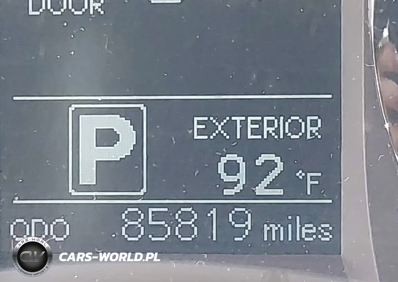 2015 Toyota Sienna Le 8 Passenger VIN:5TDKK3DC9FS687333 - 16
