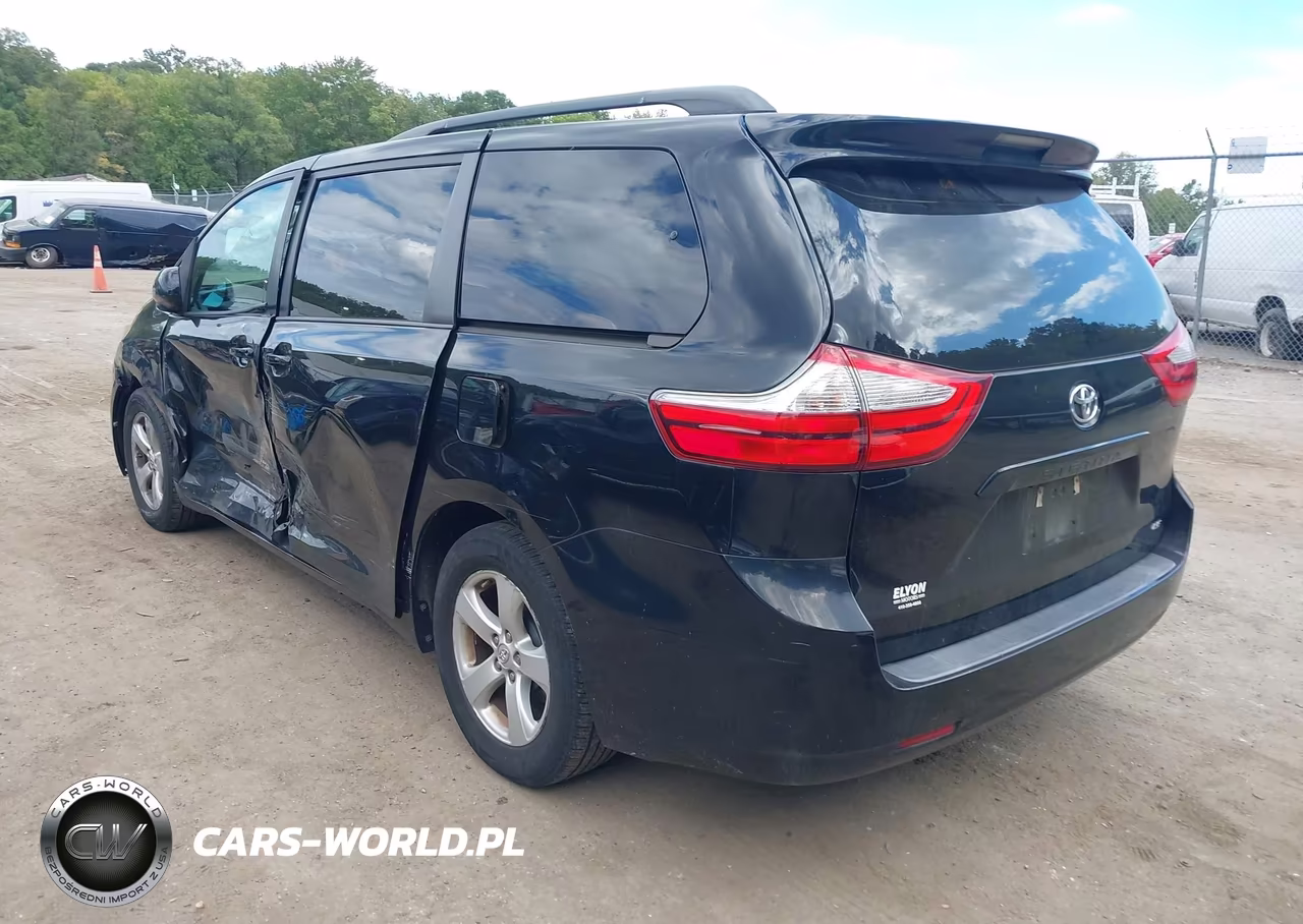 2015 Toyota Sienna Le 8 Passenger VIN:5TDKK3DC9FS687333 - 3