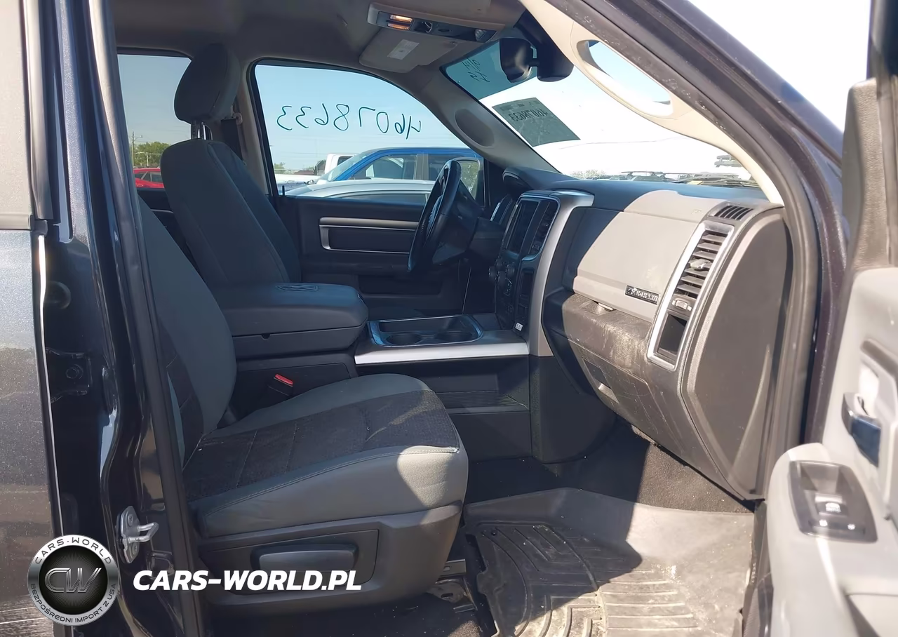 2018 Ram 1500 Big Horn 4X4 5'7 Box VIN:3C6RR7LG7JG230363 - 5