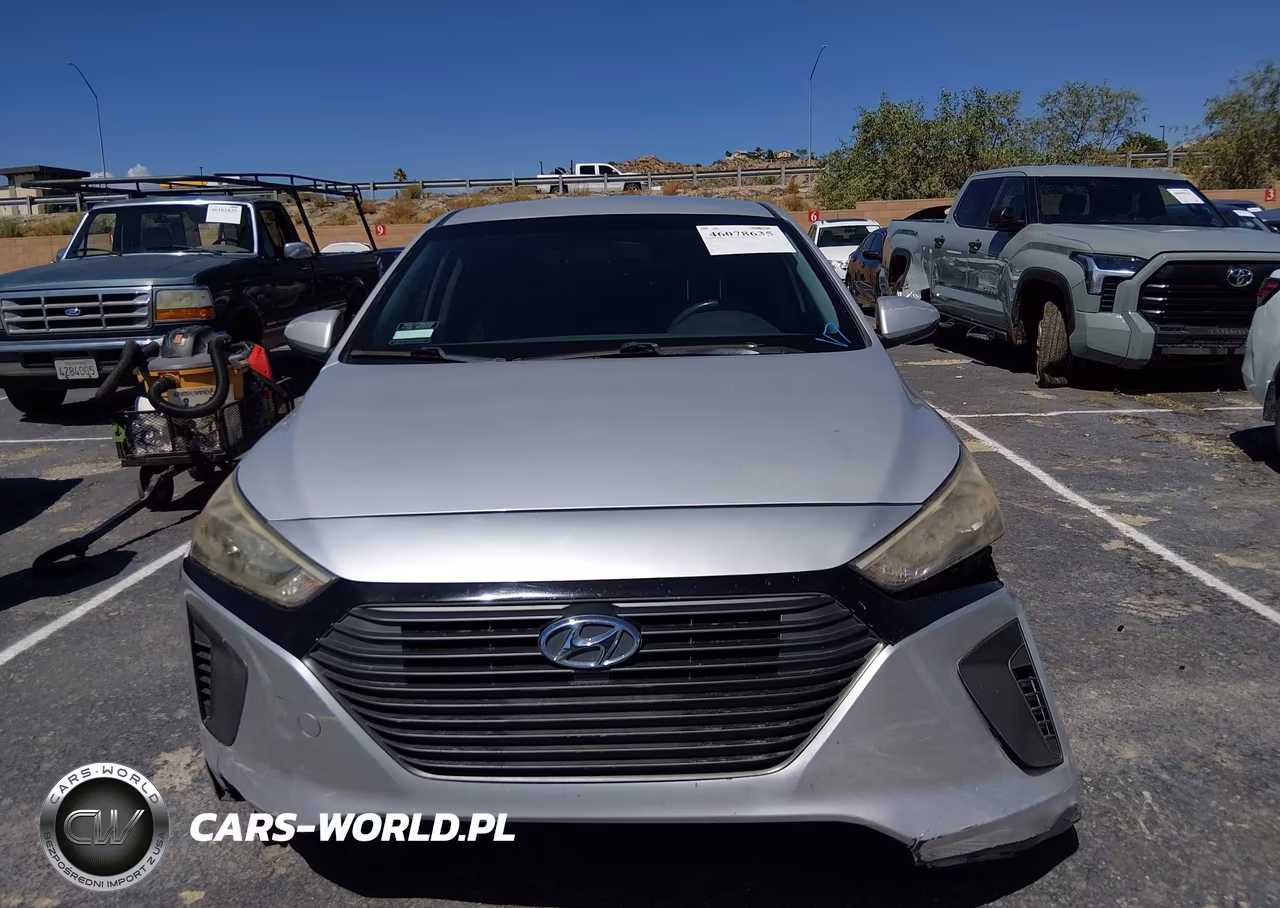 2018 Hyundai Ioniq Hybrid Blue VIN:KMHC65LC0JU060526 - 12