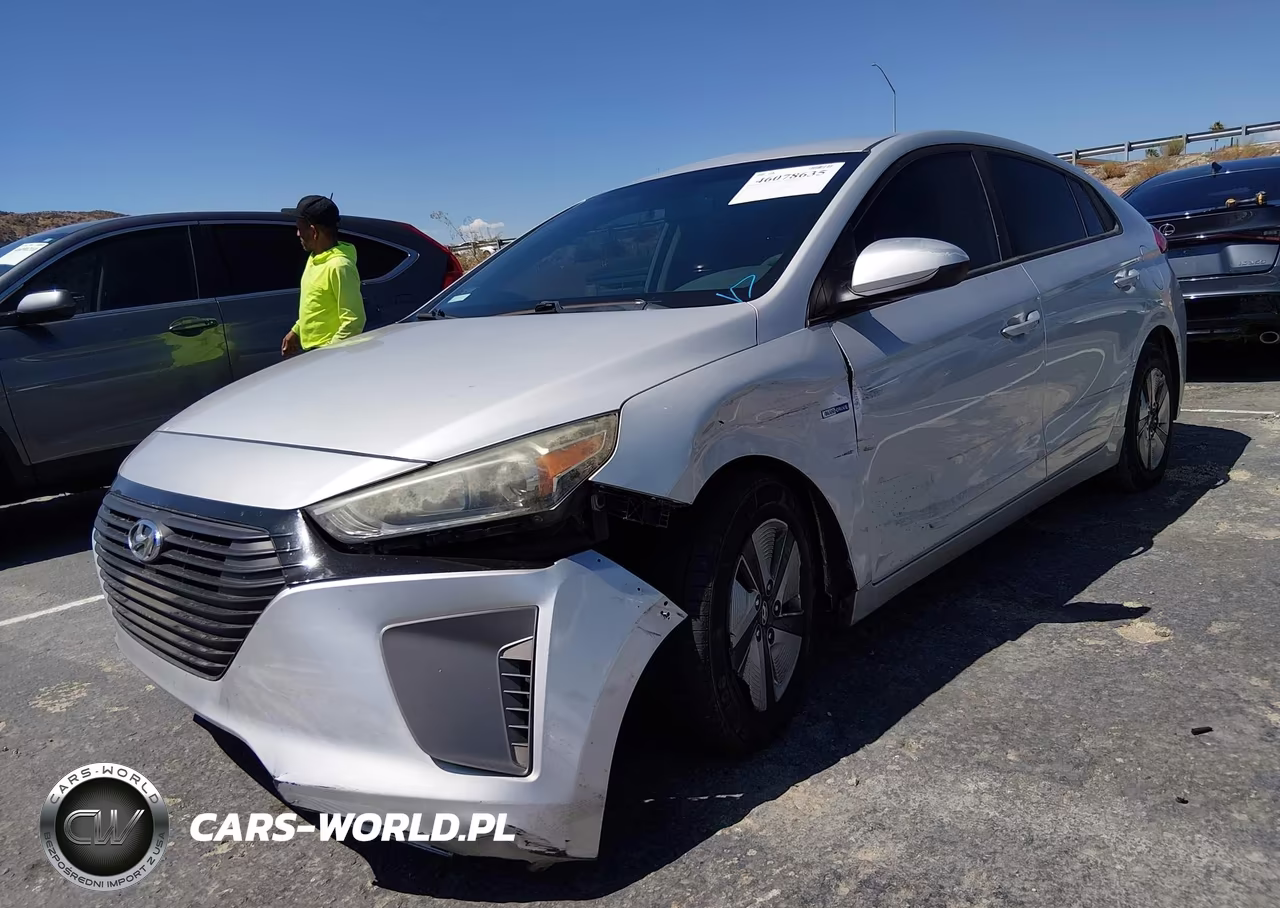2018 Hyundai Ioniq Hybrid Blue VIN:KMHC65LC0JU060526 - 2