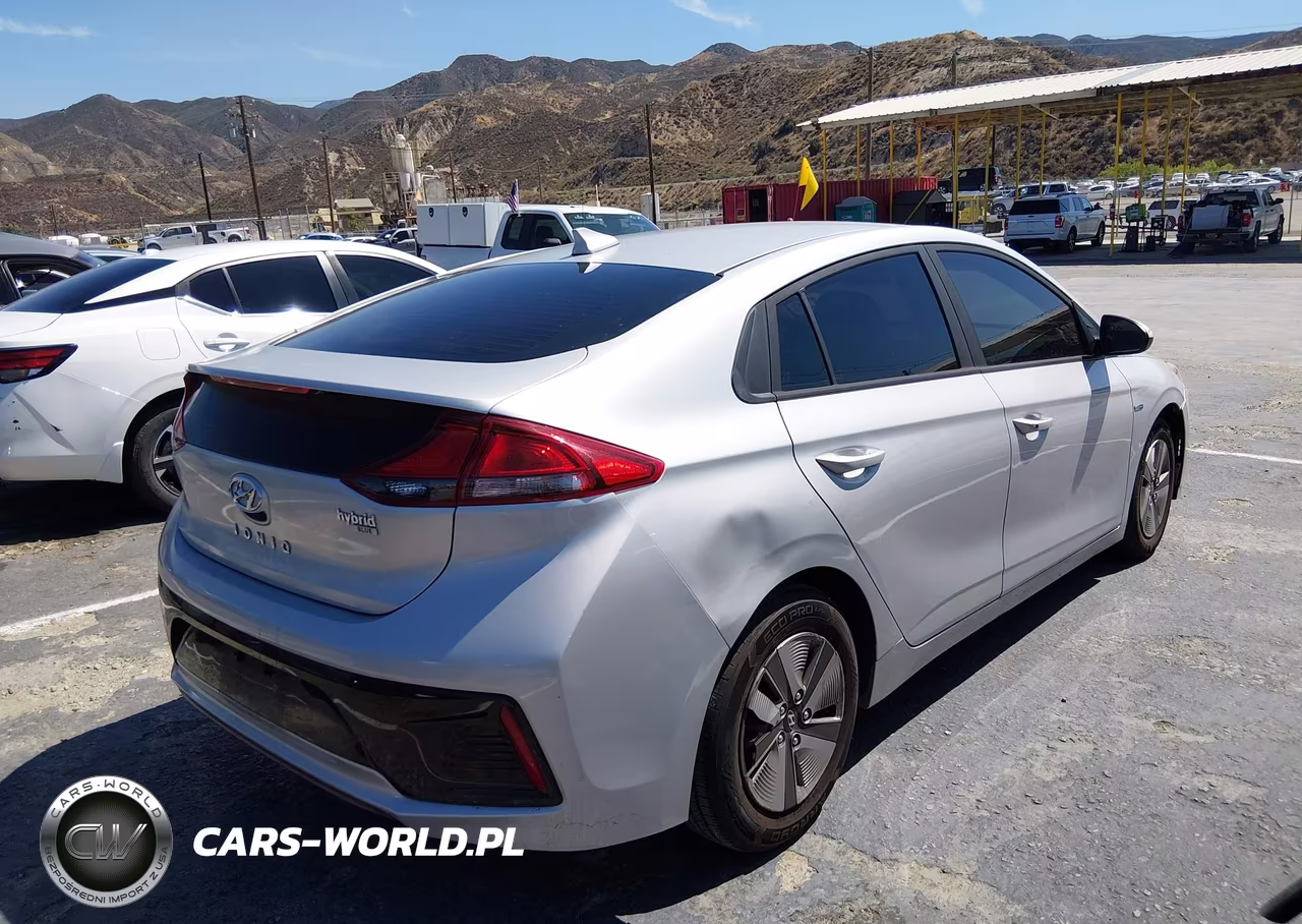 2018 Hyundai Ioniq Hybrid Blue VIN:KMHC65LC0JU060526 - 4