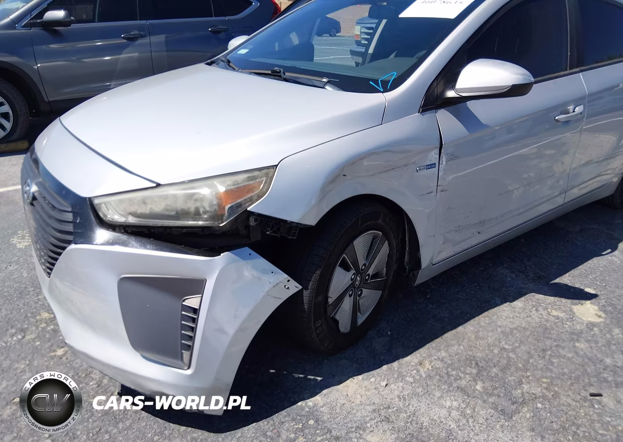 2018 Hyundai Ioniq Hybrid Blue VIN:KMHC65LC0JU060526 - 6