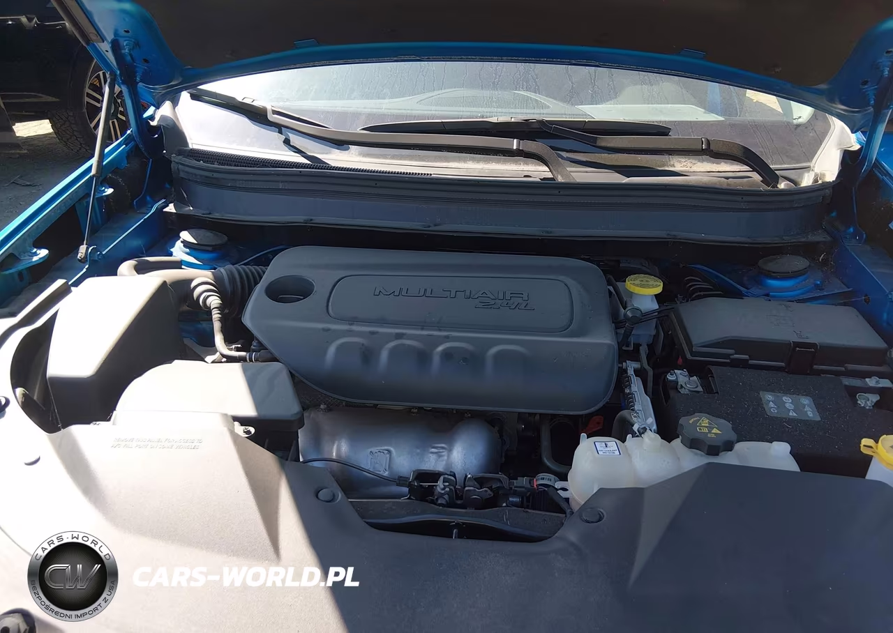 2023 Jeep Cherokee Altitude Lux 4X4 VIN:1C4PJMMB7PD108861 - 10