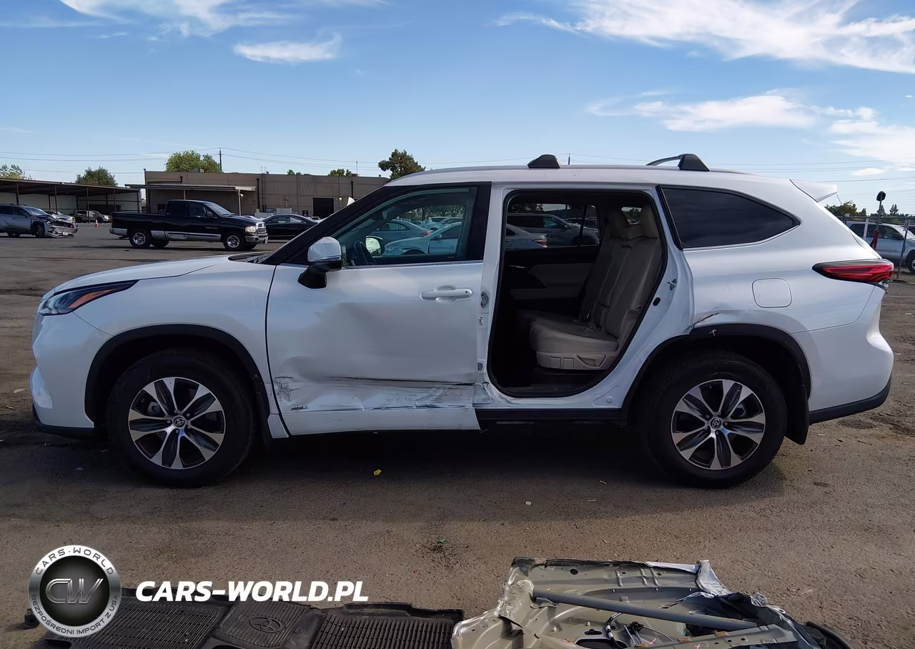 2022 Toyota Highlander Hybrid Xle VIN:5TDHBRCH3NS553300 - 15